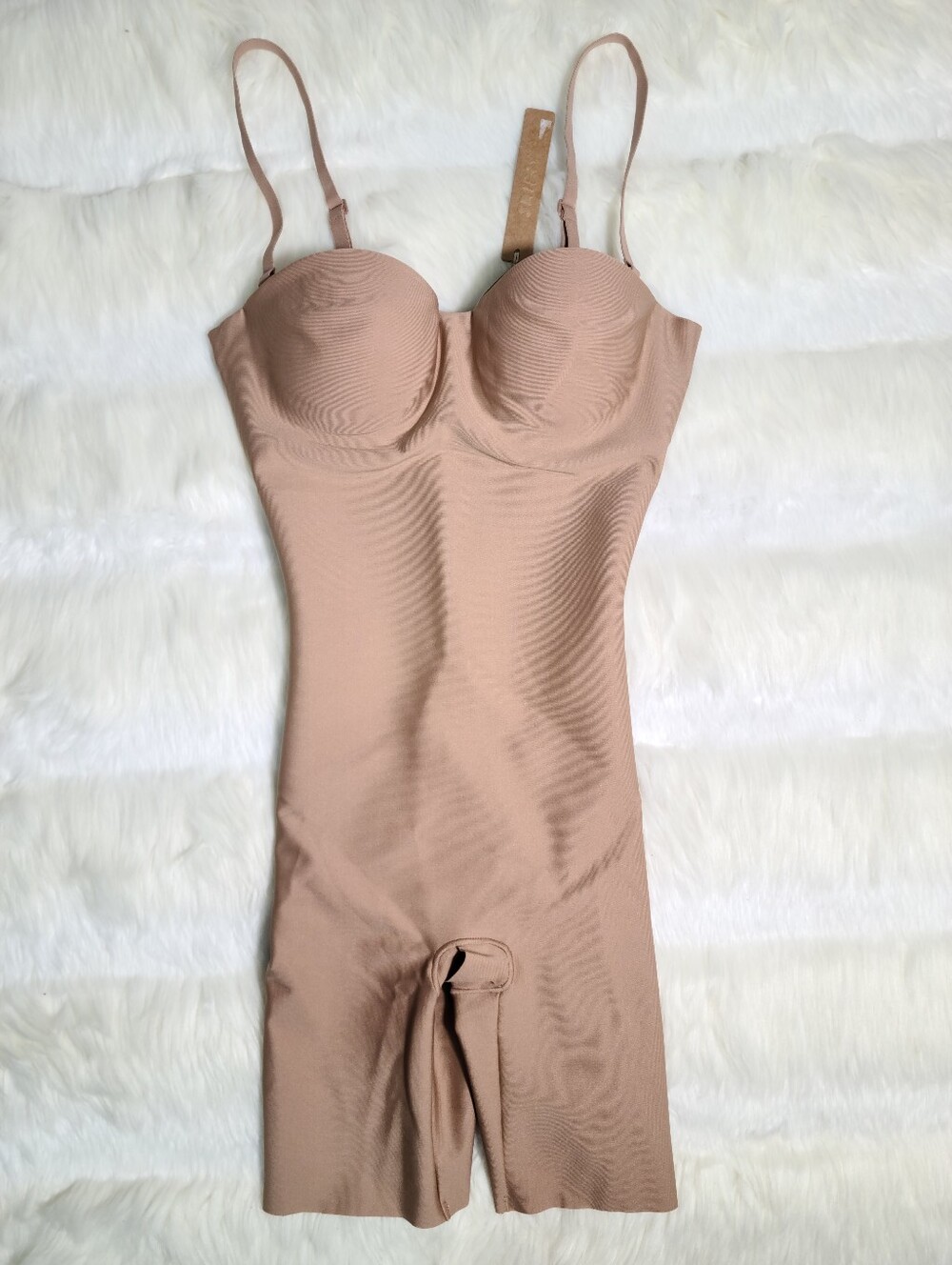 SKIMS Body Core Sculpt Underwire Mid Thigh Bodysuit Tan Sienna X-Small NEW